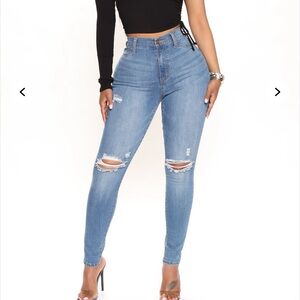 Fashion Nova our favorite high rise skinny jeans